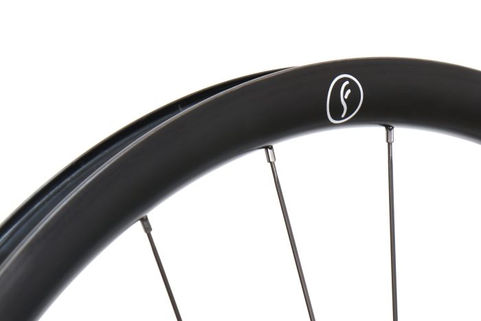 Carbon 30 Gravel Disc Wheelset - Image 8