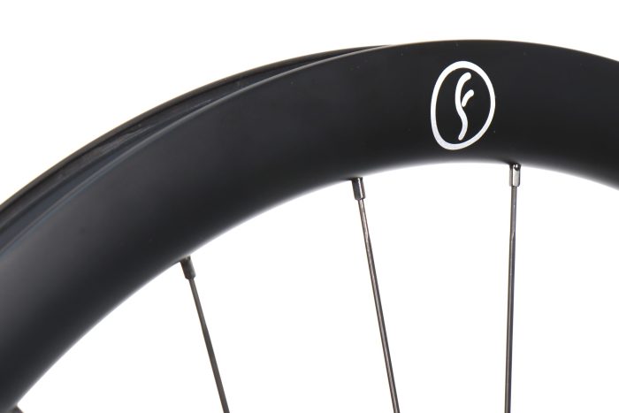 Carbon 40 Gravel Disc Wheelset - Image 9